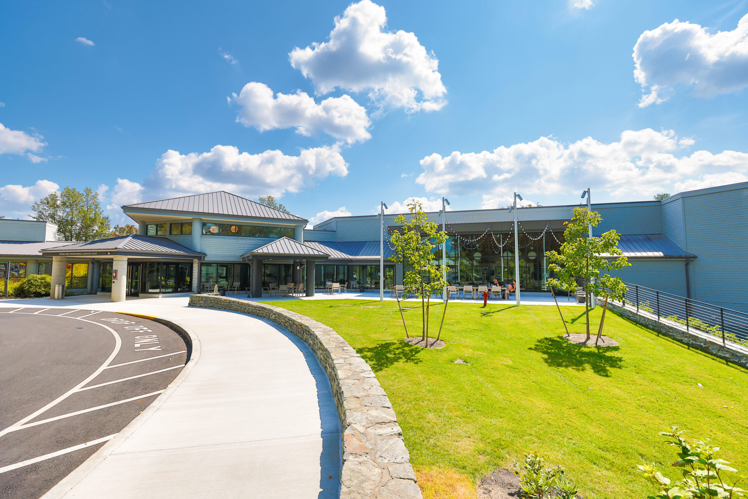 082724: Herring Family Entrepreneurial Leadership Village exterior.
Photo by Nic Czarnecki/Babson College